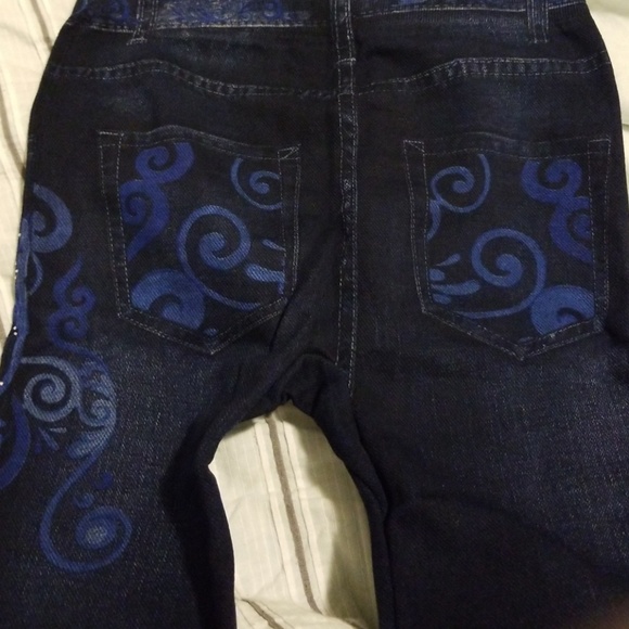 Jean/ leggings-pants - Picture 5 of 6